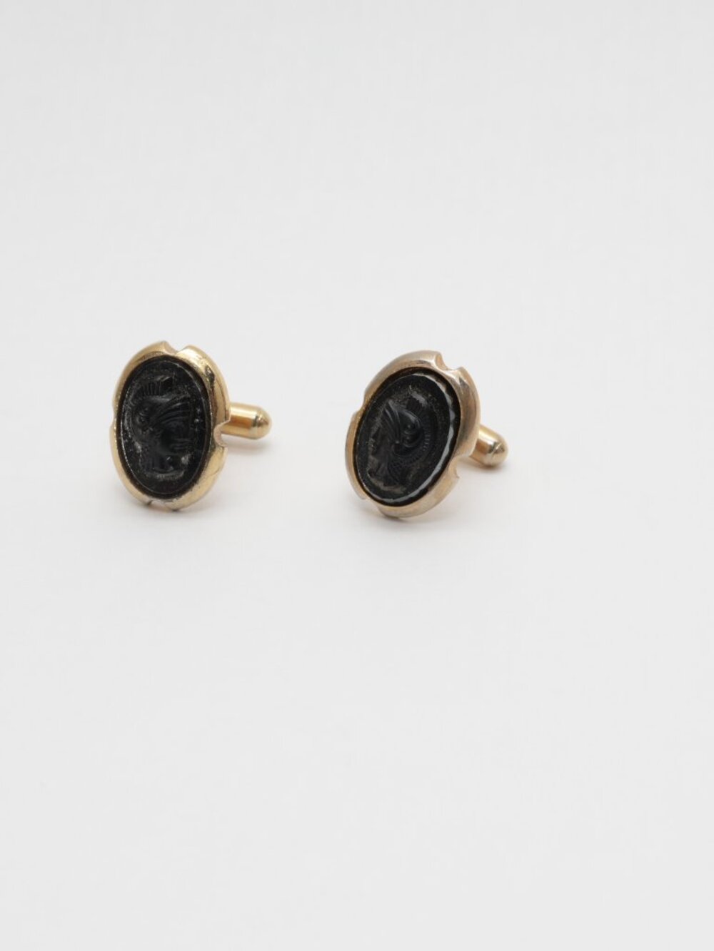 Vintage Gold Tone CUFFLINKS Black Cameo